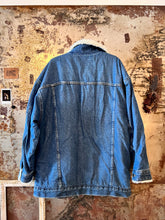Carregar imagem no visualizador da galeria, Jaqueta jeans forrada
